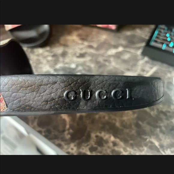 Gucci slides size 5 - Picture 3 of 4